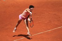 Carla Suárez completa un sólido debut en París y se medirá con Cirstea