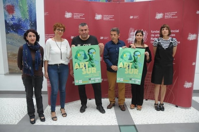 Ruz (segunda por la izda.) en la presentación de 'ArtSur'