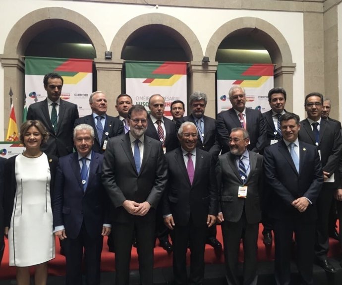 Delegaciones de CEOE y CIP con Mariano Rajoy y Antonio Costa