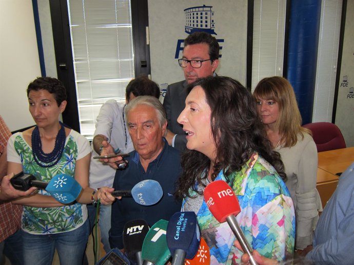 La secretaria general del PP-A, Loles López, en Huelva. 