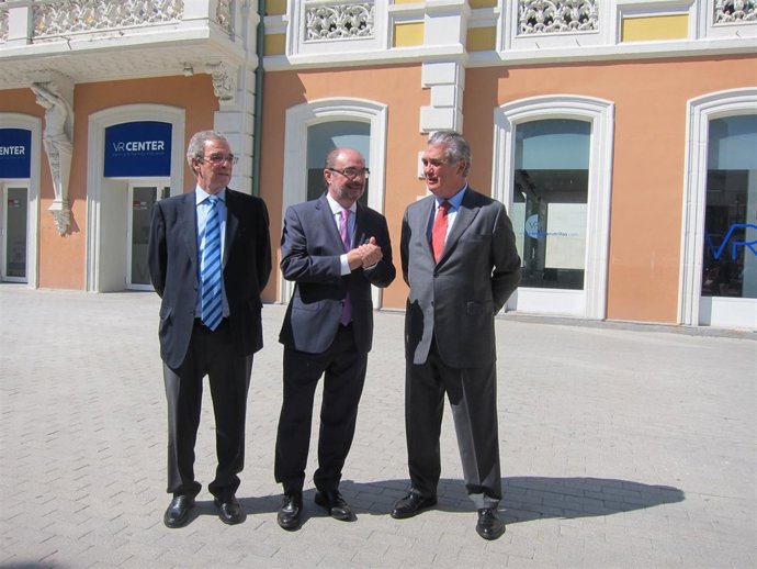 Alierta, Lambán y Solans, este martes en la plaza Utrillas en Zaragoza