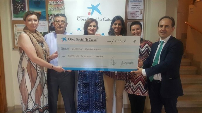 La Caixa colabora con la Asociación Hermano Mundo en el barrio de Torrero