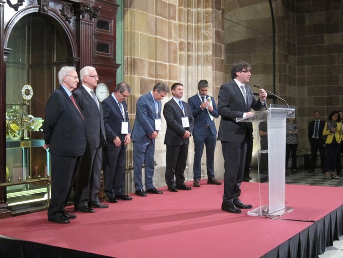 El pres. C.Puigdemont en el 25 aniversari de Llotja de Cereals del Mediterrani