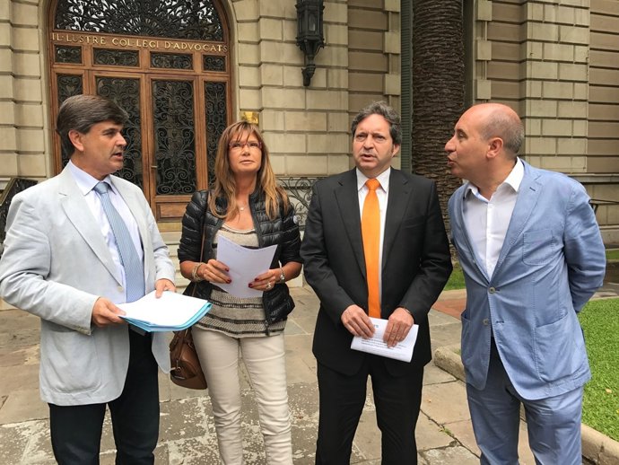 A.Carles (Drets); I.Muxella (IDHA); S.Blázquez (Drets), i A.Clavera (IDHA)