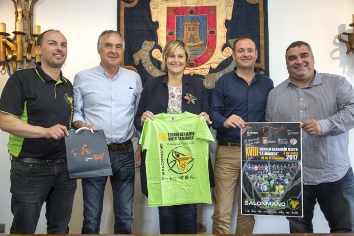 Presentación del torneo de balonmano benjamín 