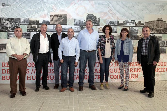 Inauguración de la exposición sobre la historia del II Ensanche