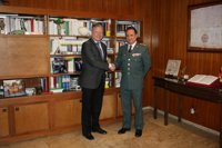 El subdelegado del Gobierno en Córdoba reconoce la labor del coronel de la Guardia Civil ante su próxima marcha