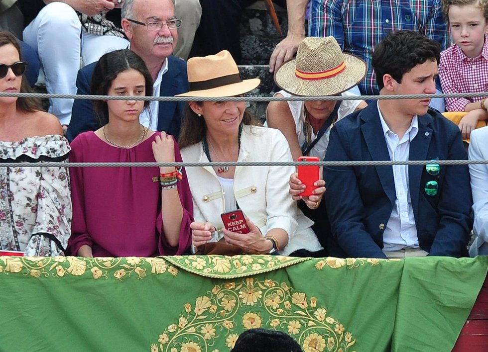 La Infanta Elena, Victoria Federica y Froilán/JAVIER GALVEZ