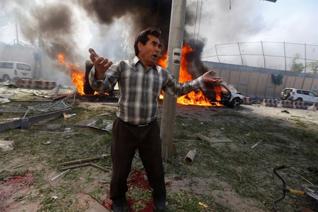 Atentado suicida con camión bomba en KAbul, Afganistán