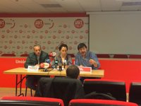 El sector de transporte de viajeros convoca huelga indefinida desde el día 20 contra el nuevo plan de la Xunta