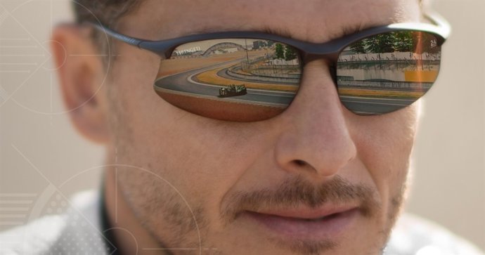 El piloto Giancarlo Fischella, imagen de Serengeti