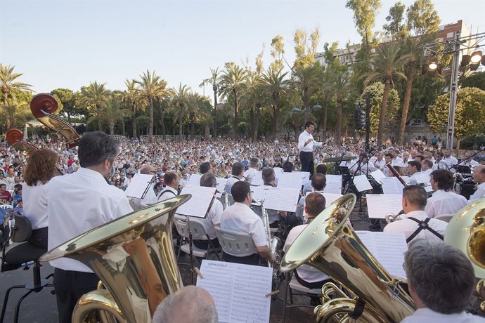 Concierto de la Banda Municipal en los Jardines del Palau