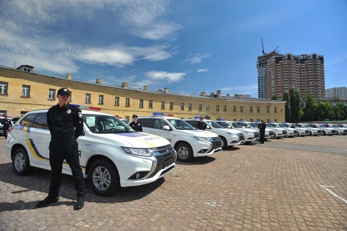 Unidades del Mitsubishi Outlander PHEV de la Policía de Ucrania