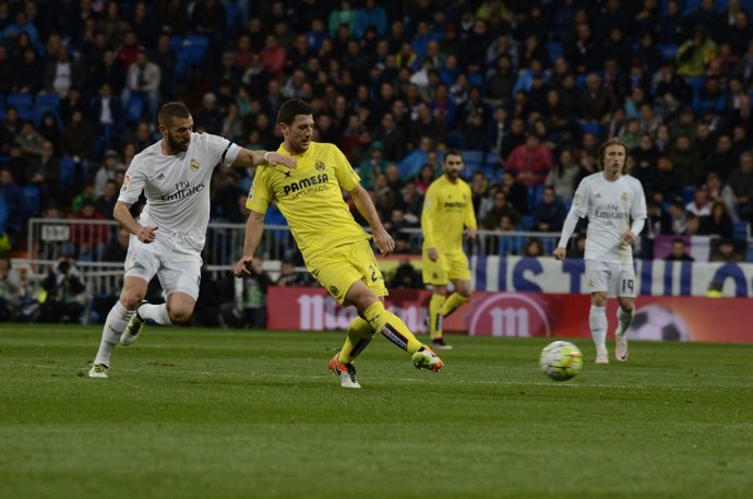  Benzema I Bonera En El Reial Madrid - Vila-real