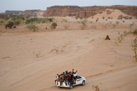 Más de 40 migrantes mueren en el desierto del Sáhara por la avería de su camión