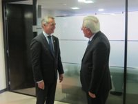 El lehendakari cree  un referente la lectura autocrítica del proceso de paz de Colombia