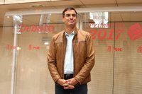 Pedro Sánchez asegura que la dimisión de Moix llega "tarde y mal"