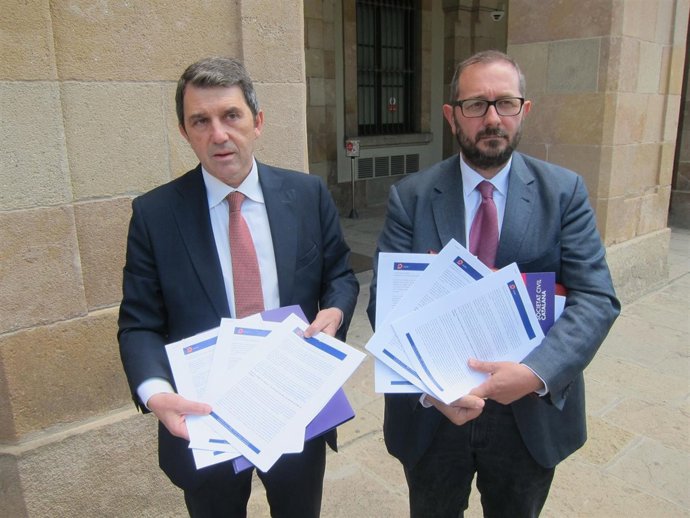 El vpte.De SCC, José Domingo, y el vocal Rafael Arenas