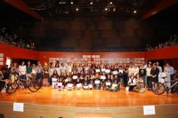 Más de 500 alumnos participan en la entrega de los premios del concurso de dibujo y redacción del Parlament