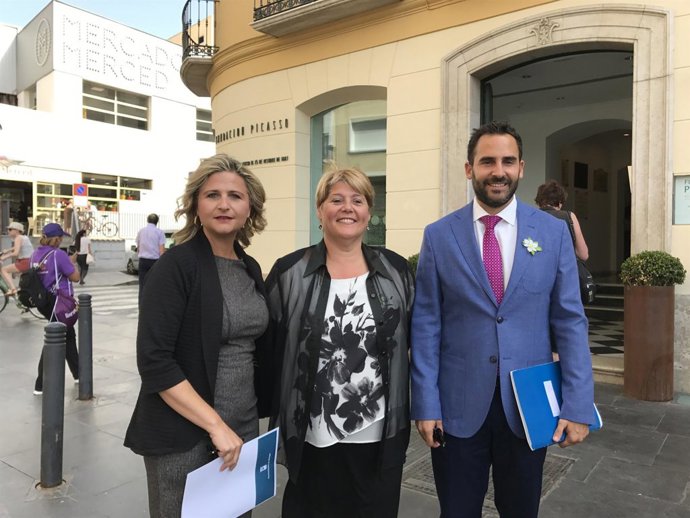 Doña, Moreno y Pérez 