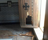 Destrozos de "casi 6.000 euros" en el cementerio de Lora del Río (Sevilla)tras un robo