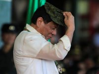 Duterte dice que el asalto a Marawi es obra "sencillamente de Estado Islámico"