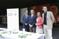 Voluntarios de Ibercaja se suma a la campaña de cuestación de la Asociación Española Contra el Cáncer