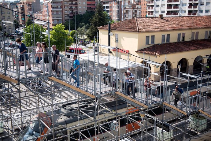 El pasarela construida por Renfe