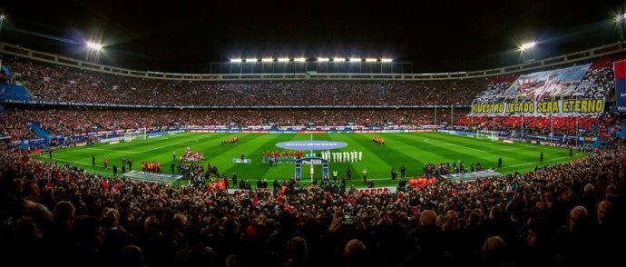 El Vicente Calderón antes de un derbi