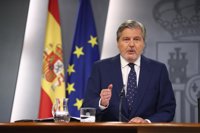 El Gobierno dice a Puigdemont que la fuerza que piensa aplicar en Cataluña "es la del Estado de Derecho"