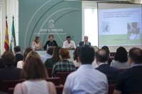 La Junta celebra en Granada una jornada de formación práctica para miembros de los Puntos de Información de Mediación