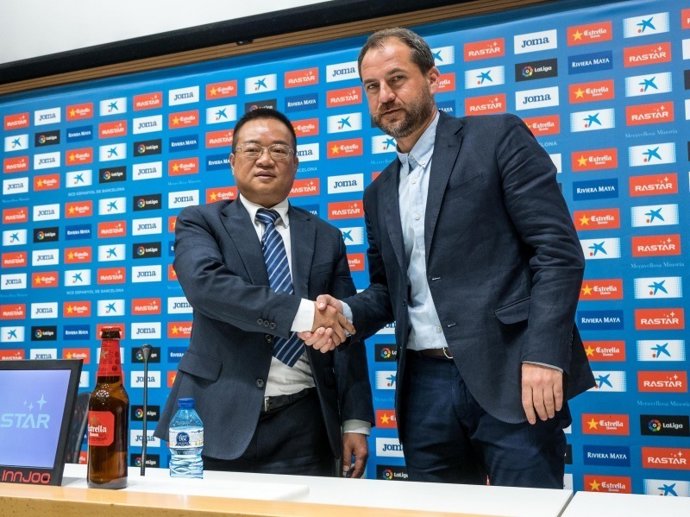 Óscar Perarnau, Director General Deportivo del RCD Espanyol con el presidente