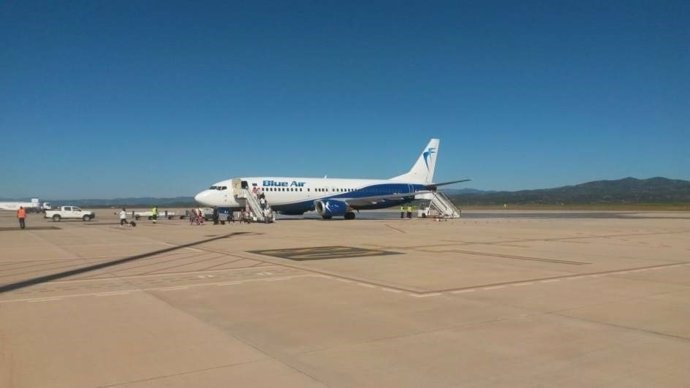 Avión en el aeropuerto de Castellón