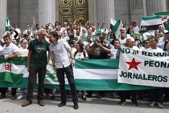 Cañamero y Pablo Iglesias, en un reciente acto con jornaleros