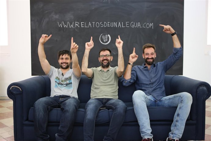 Equipo relatos de una legua crowdfunding guía turística málaga