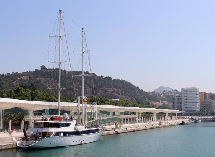 Primera Escala del buque Panorama II en el puerto de Málaga 