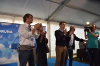 Feijóo carga contra las mareas por apoyar a los "okupas" y "despreciar" a quien defiende la ley