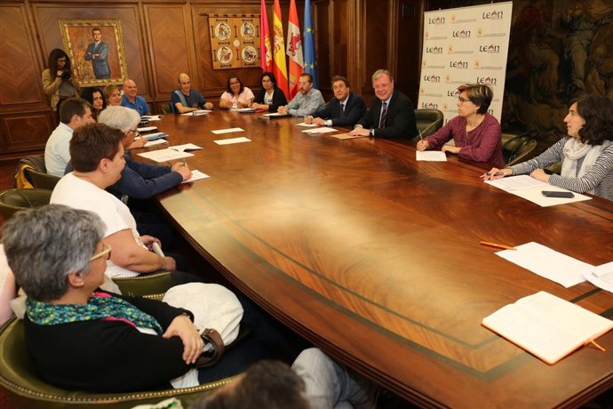León. Reunión con las AMPAS de los colegios públicos