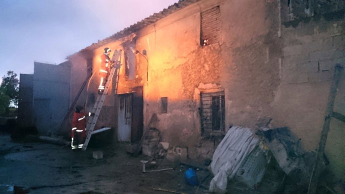 Incendio en una granja de Utiel