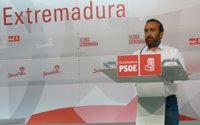 El PSOE defiende el concurso "legal" de ambulancias e ironiza sobre la "fuerza moral" del PP para hablar de contratos