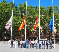 El Ayuntamiento de Logroño se concentra en condena del atentado de Londres