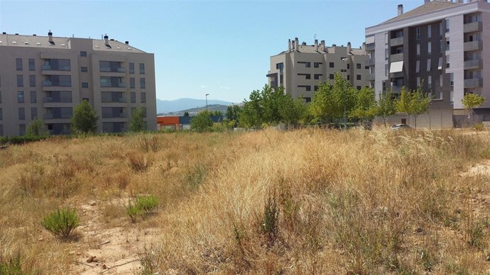 Solar en la calle Alemania