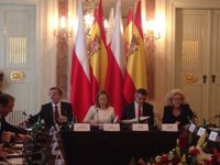 Ana Pastor reclama un frente común por los derechos de los ciudadanos de la UE tras el Brexit