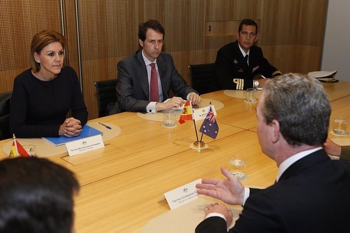 La ministra de Defensa, María Dolores de Cospedal, en su visita a Australia