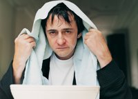 Descubre un motivo para culpar a tus padres de tus resfriados