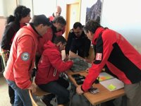 Se retoma el operativo de búsqueda por tierra y aire de los senderistas suizos