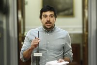 Unidos Podemos protesta porque el Senado debata los vetos a los PGE el día de la moción de censura en el Congreso