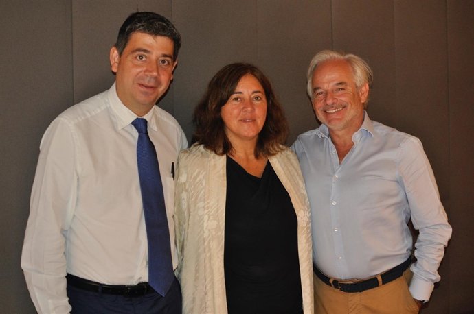 El vicepte.De Gramona X.Gramona, la dtora.De la Fund.Catalunya Cultura G.Sendra 