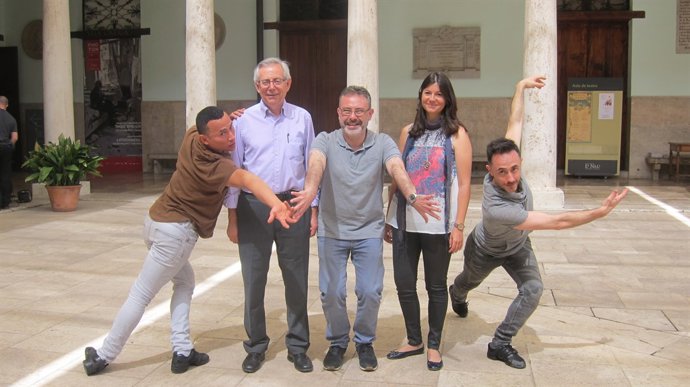 Maynor, Ariño, García, Monrós y Cienfuegos.                             