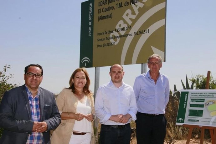 Martínez y Pérez visitan las obras de la EDAR de El Cautivo